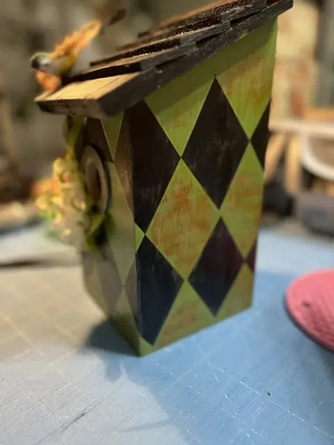 Home Decor Harlequin Pattern Green and Black Birdhouse Cedar Hill Country Market