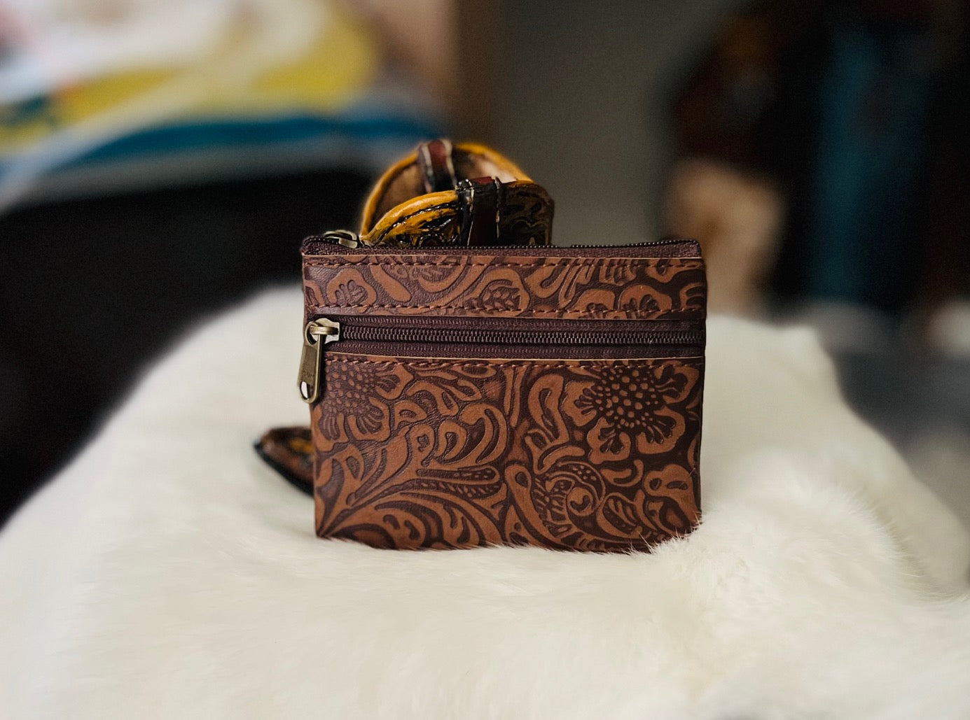 Embossed Leather Zipper Card Holder No. 300 Cedar Hill Country Market