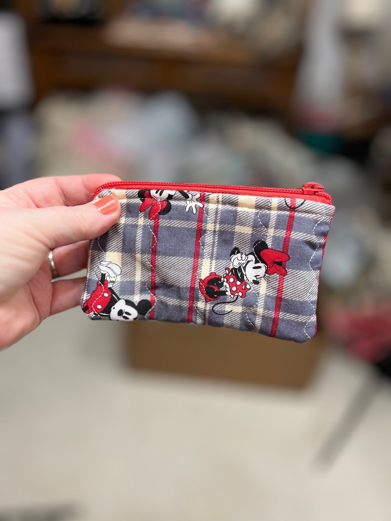 Mickey and Minnie Zipper Make Up Bag Cedar Hill Country Market