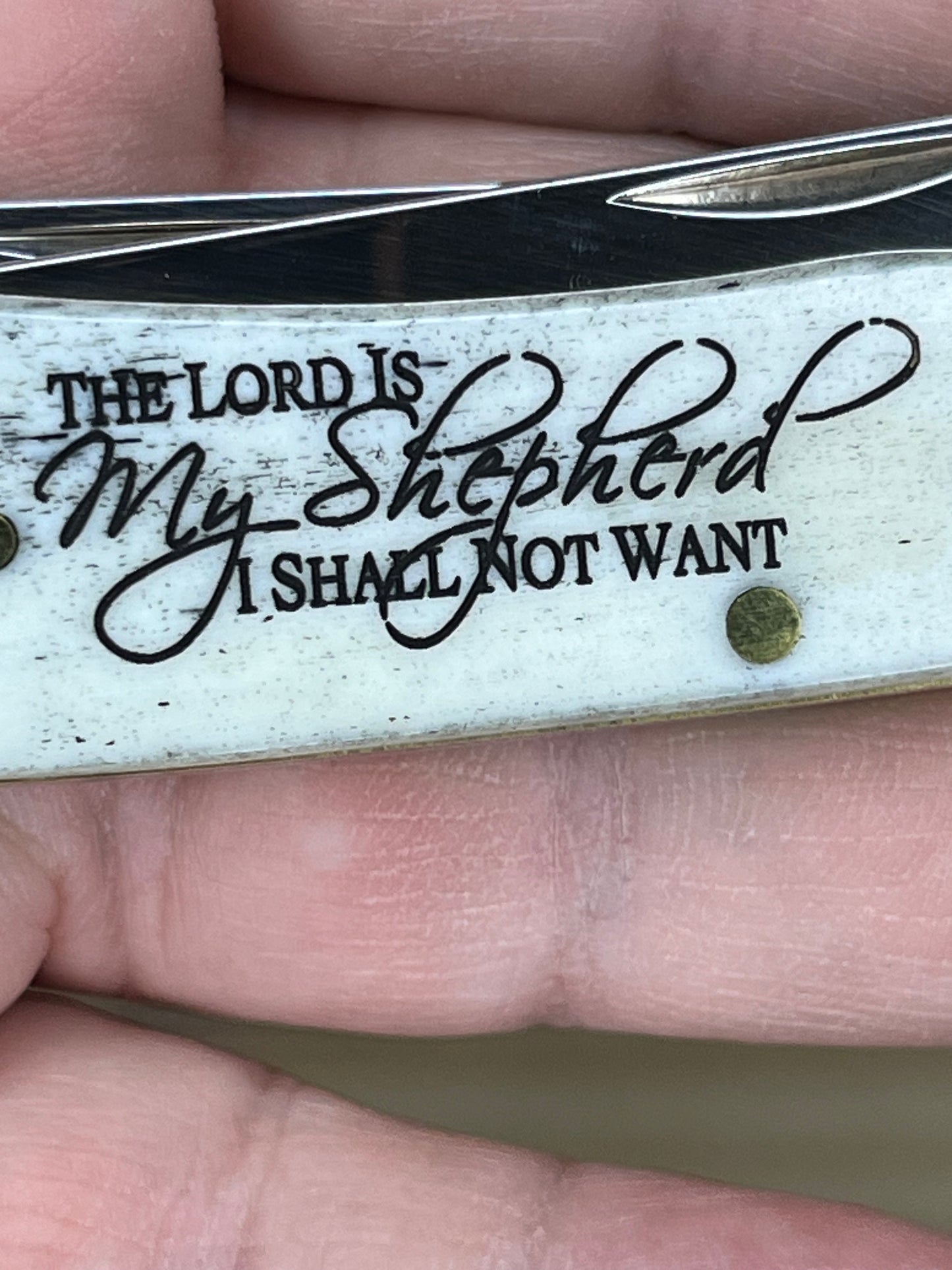 Case Religious Natural Bone Smooth Trapper, Psalm 23 Pocket Knife (CA08795) 7043 CedarHill Country Market