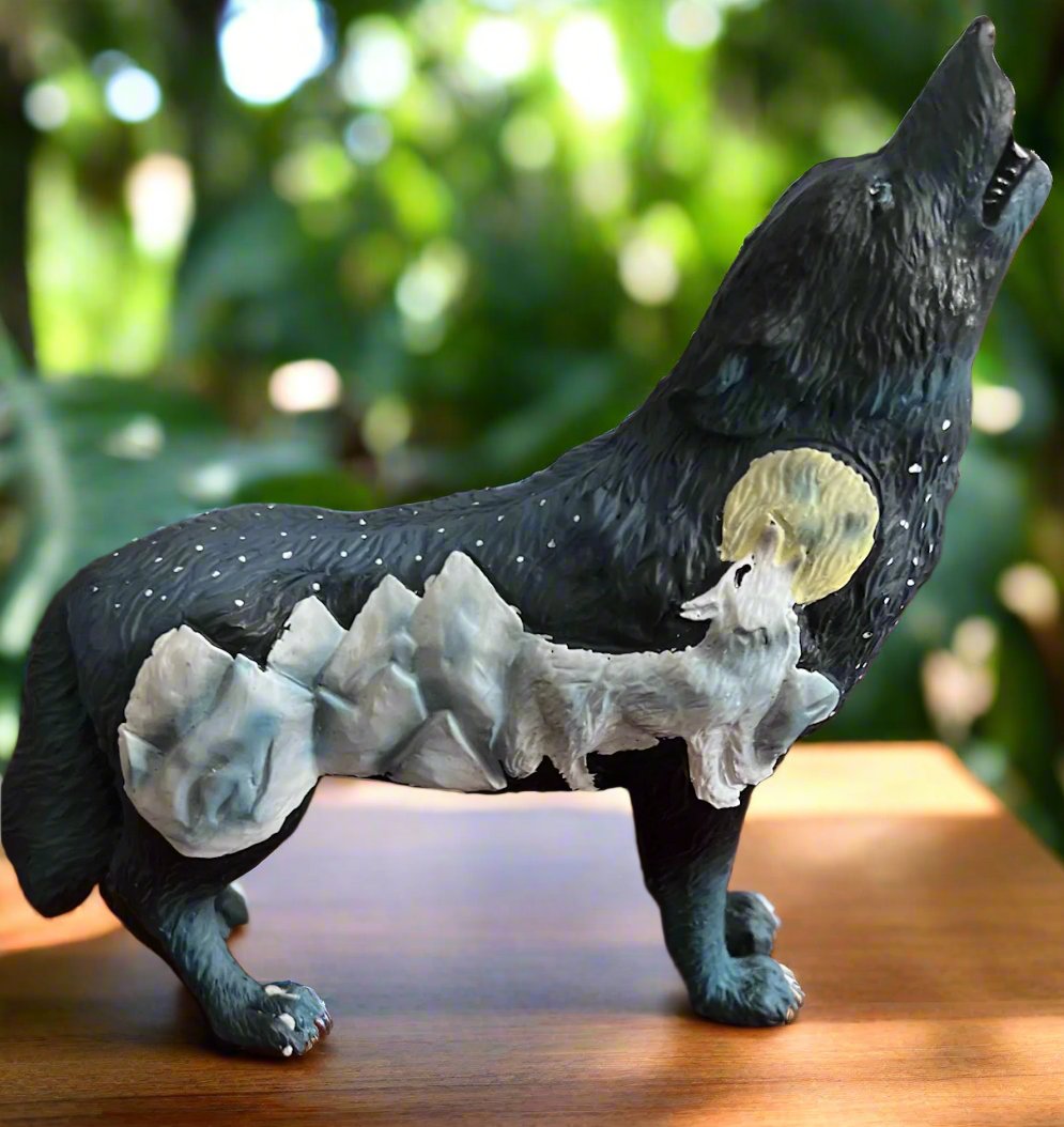 Spirit Wolf Statue 6.5 Inch - Multi CedarHill Country Market