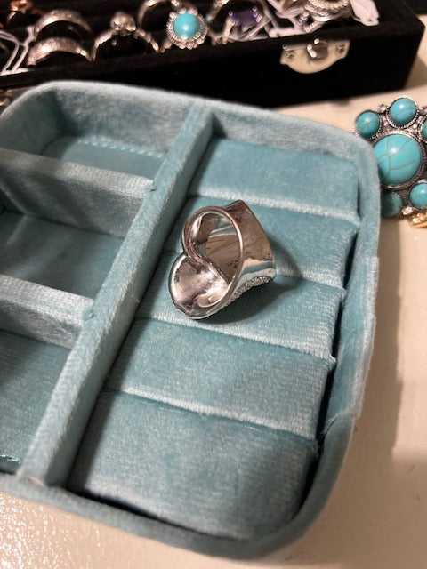 Crystal Fashion Cocktail Ring Size 6 Cedar Hill Country Market