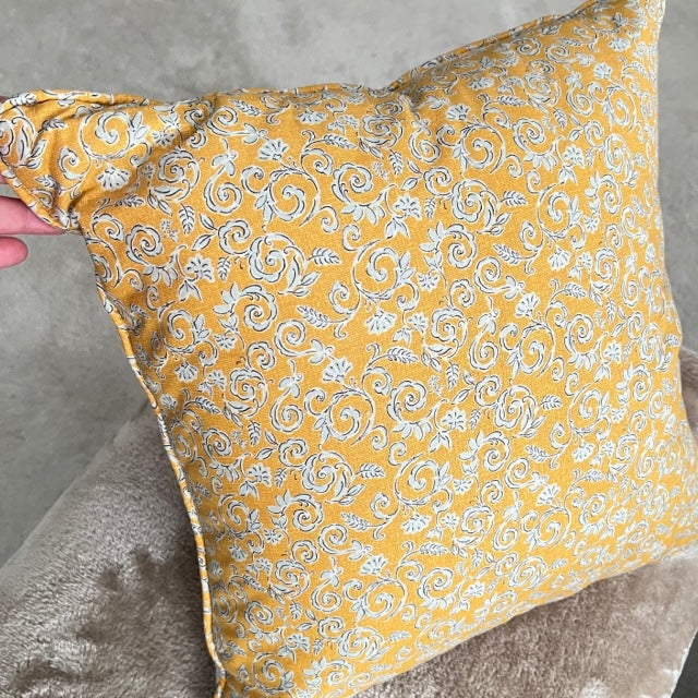 Farmhouse Rooster Home Decor 18" inch Pillow Cedar Hill Country Market