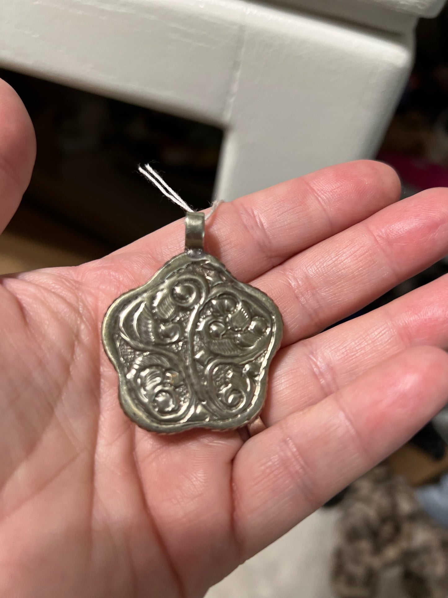 Mother of Pearl - Flower Pendant Cedar Hill Country Market