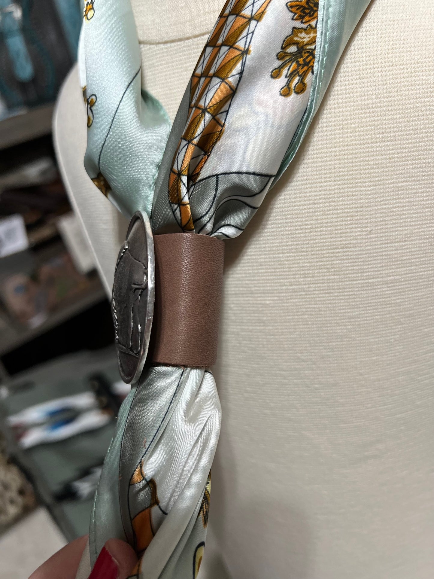 Buffalo Clip Wild Rag Leather Cuff