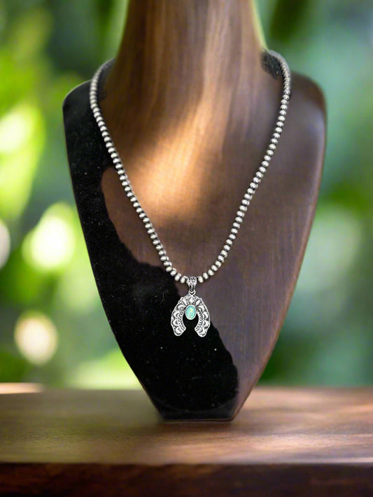 Horse Shoe Navajo Faux Pearl Necklace (20 inch) 0547