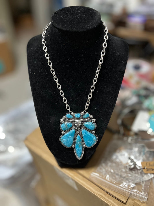 Turquoise Longhorn Inspired Western Pendant Necklace - Multi 0646