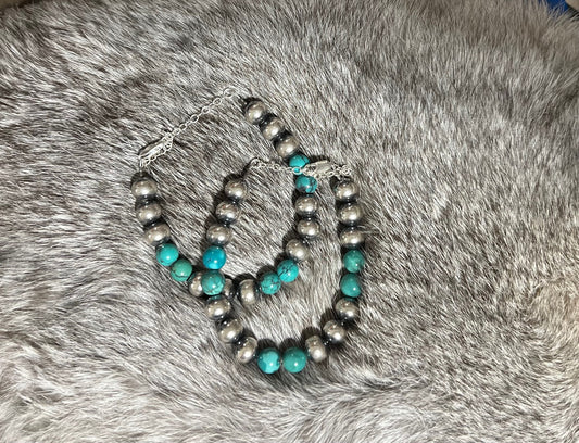 8 mm Sterling Silver Pearls bracelet with turquoise bead Cedar Hill Country Market