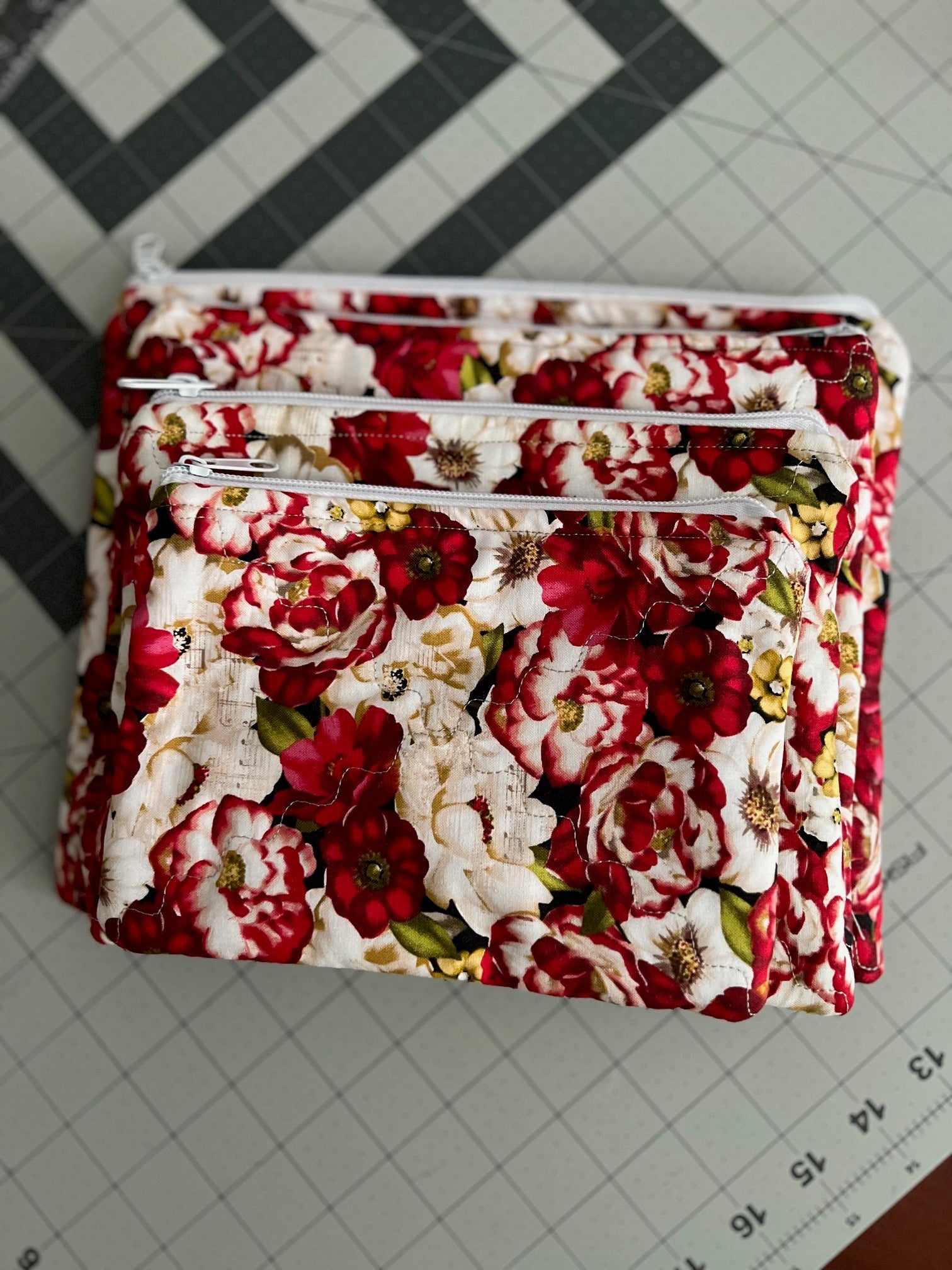 Red Poppie Zipper Make Up Bag Cedar Hill Country Market
