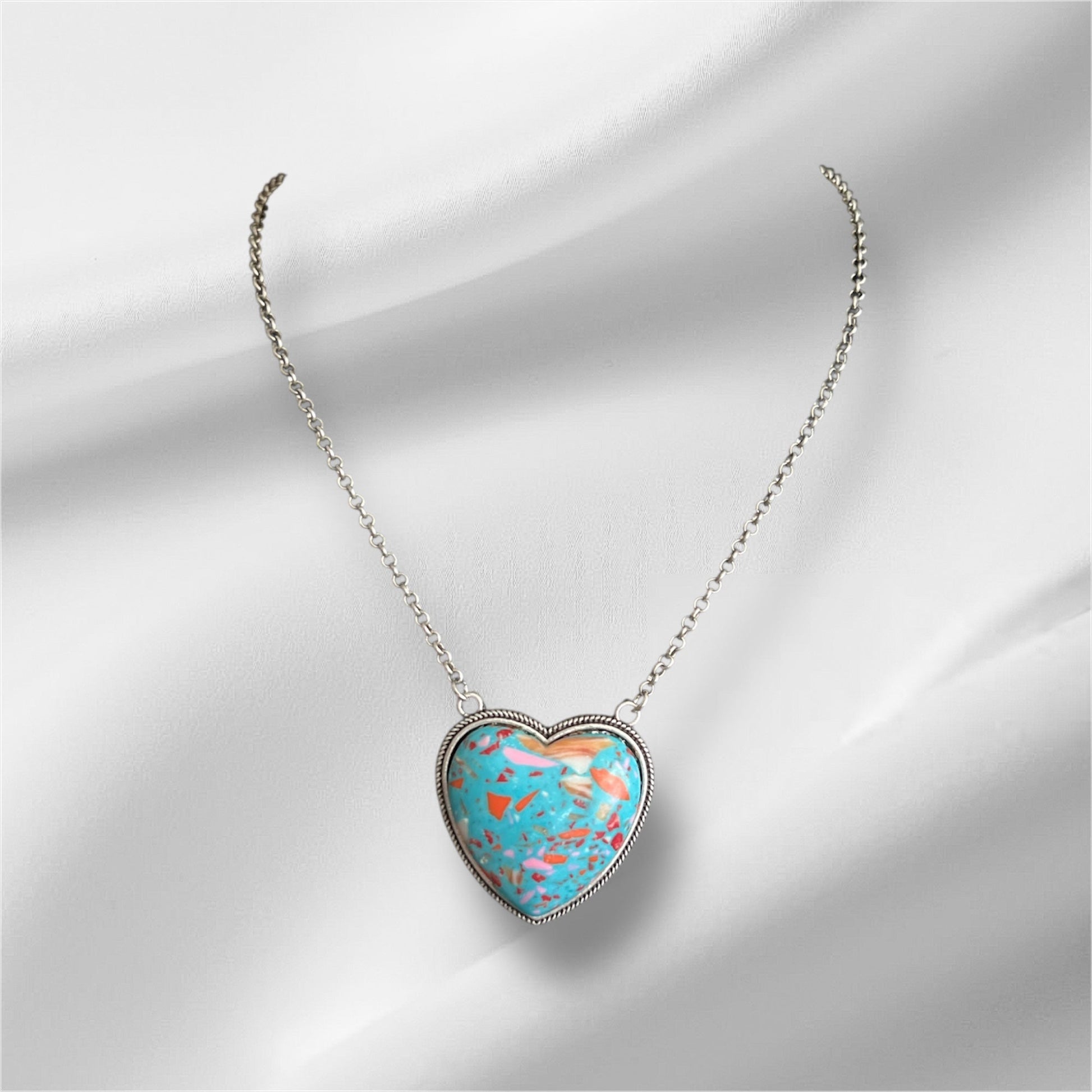 Confetti Heart Pendant Necklace No. 409 Cedar Hill Country Market