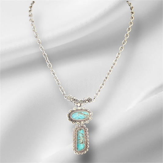 Fashion Turquoise and  Silver Necklace 0698 CedarHill Country Market