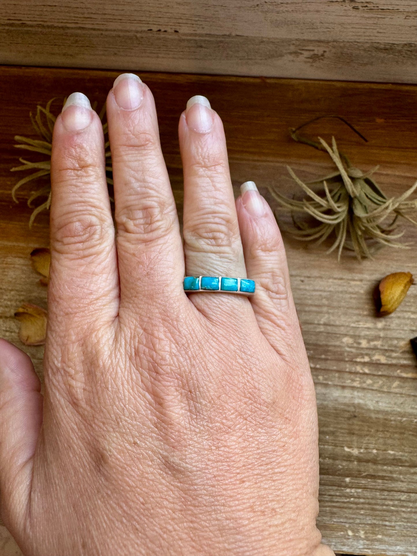 Sterling Silver Kingman Turquoise Band-Style Ring – Size 8 The Bijoux FAB Jewelry