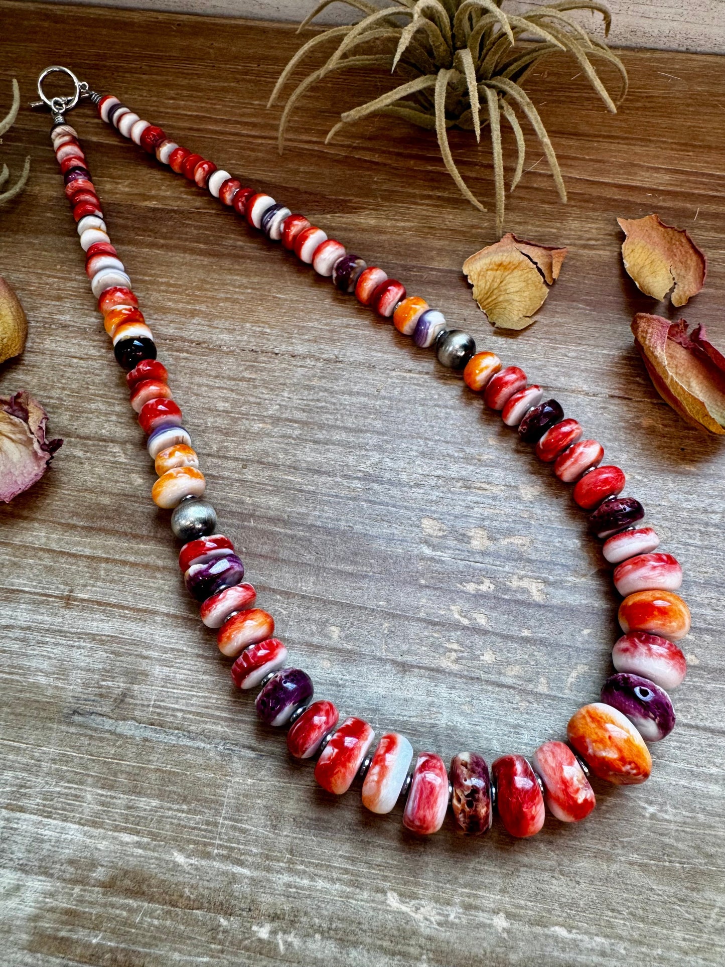 BE BOLD - 22-Inch Spiny Oyster & Wampum Statement Necklace with Sterling Silver Pearls The Bijoux FAB Jewelry