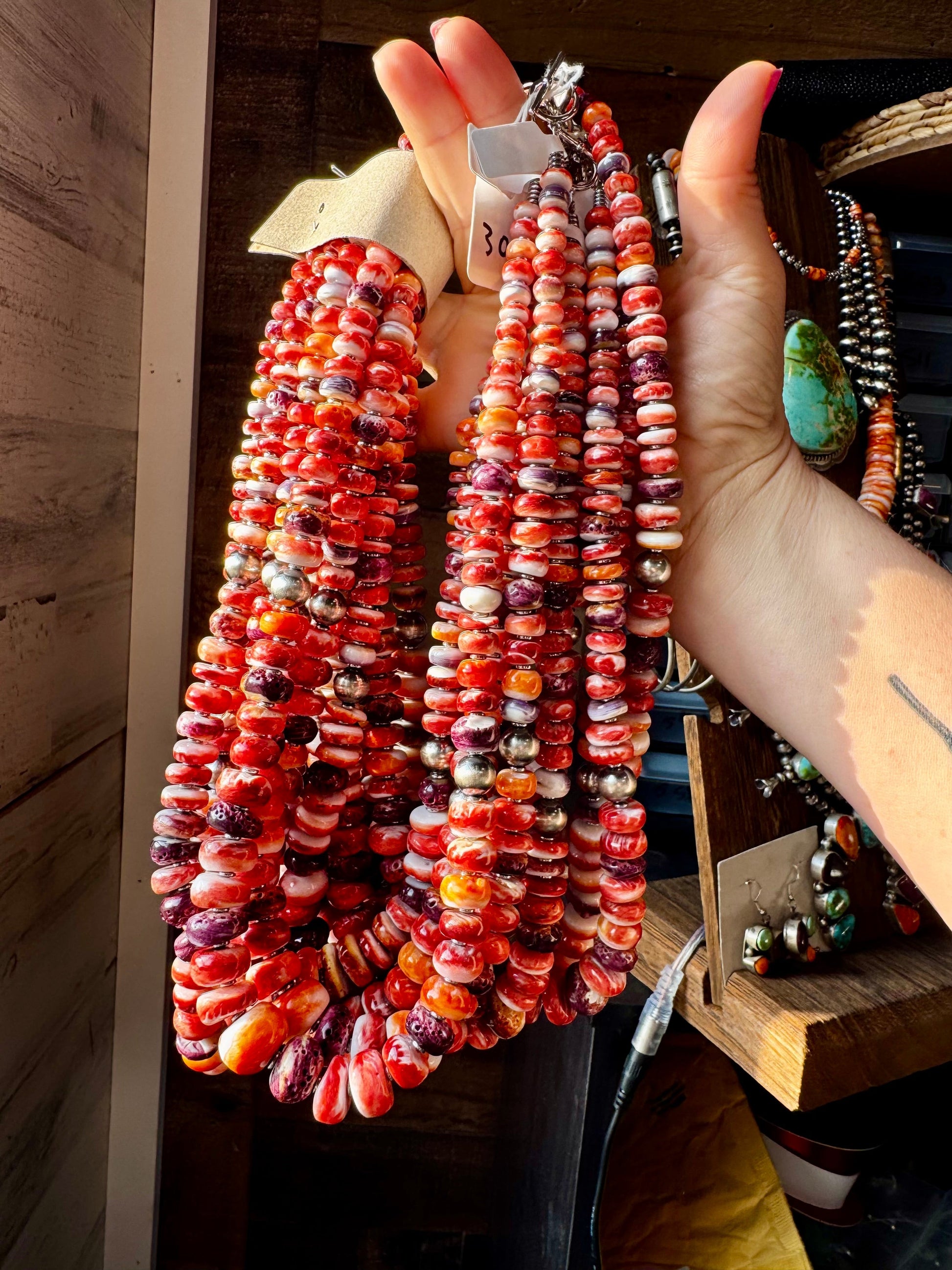 BE BOLD - 22-Inch Spiny Oyster & Wampum Statement Necklace with Sterling Silver Pearls The Bijoux FAB Jewelry