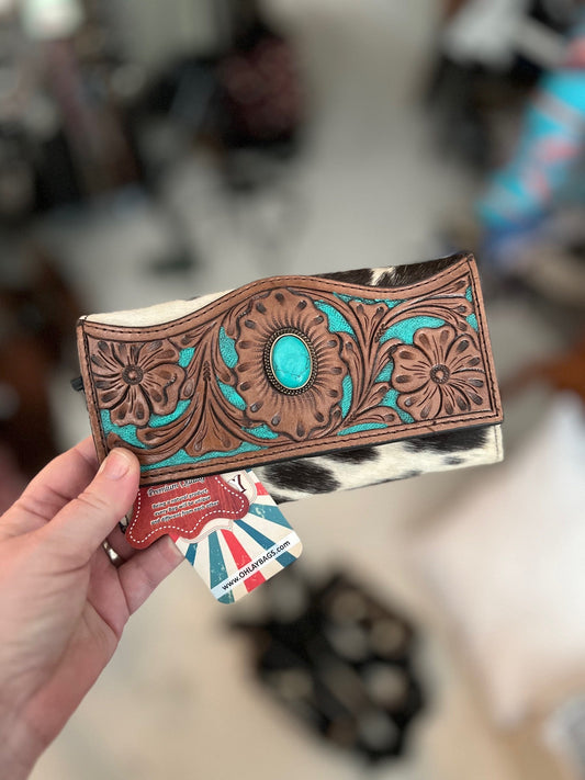 American Darling Turquoise Concho Cowhide Full size Wallet Cedar Hill Country Market