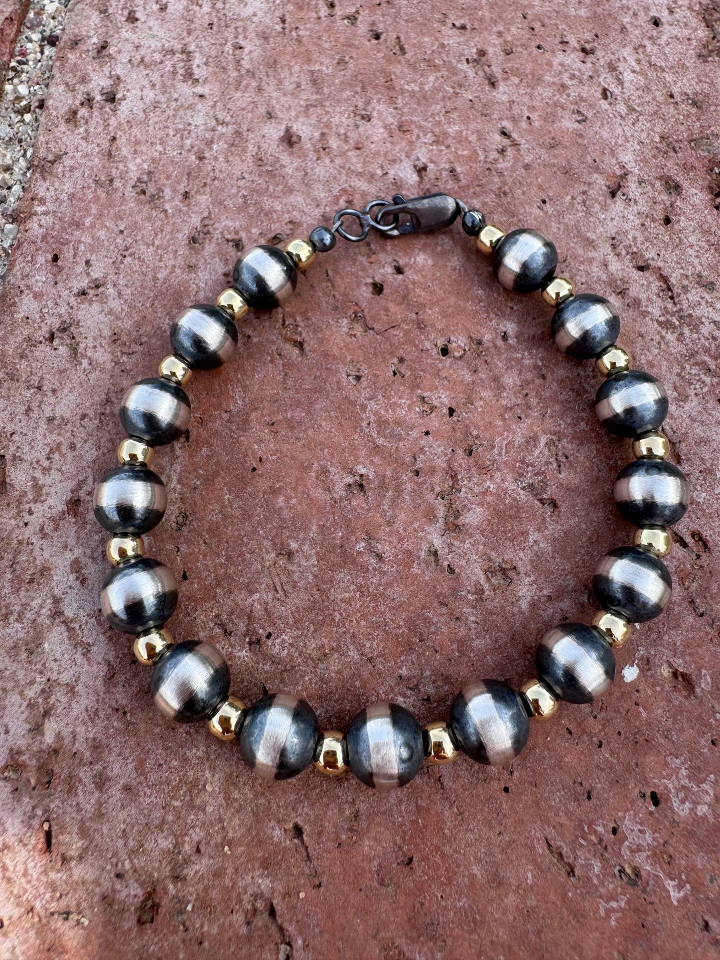 Handcrafted Patterned Gold Overlay & Sterling Silver Pearl 4-8mm Beaded Bracelet 7.5" Nizhoni Traders LLC