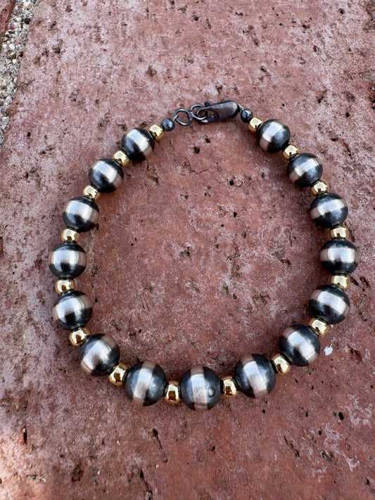 Handcrafted Patterned Gold Overlay & Sterling Silver Pearl 4-8mm Beaded Bracelet 7.5" Nizhoni Traders LLC