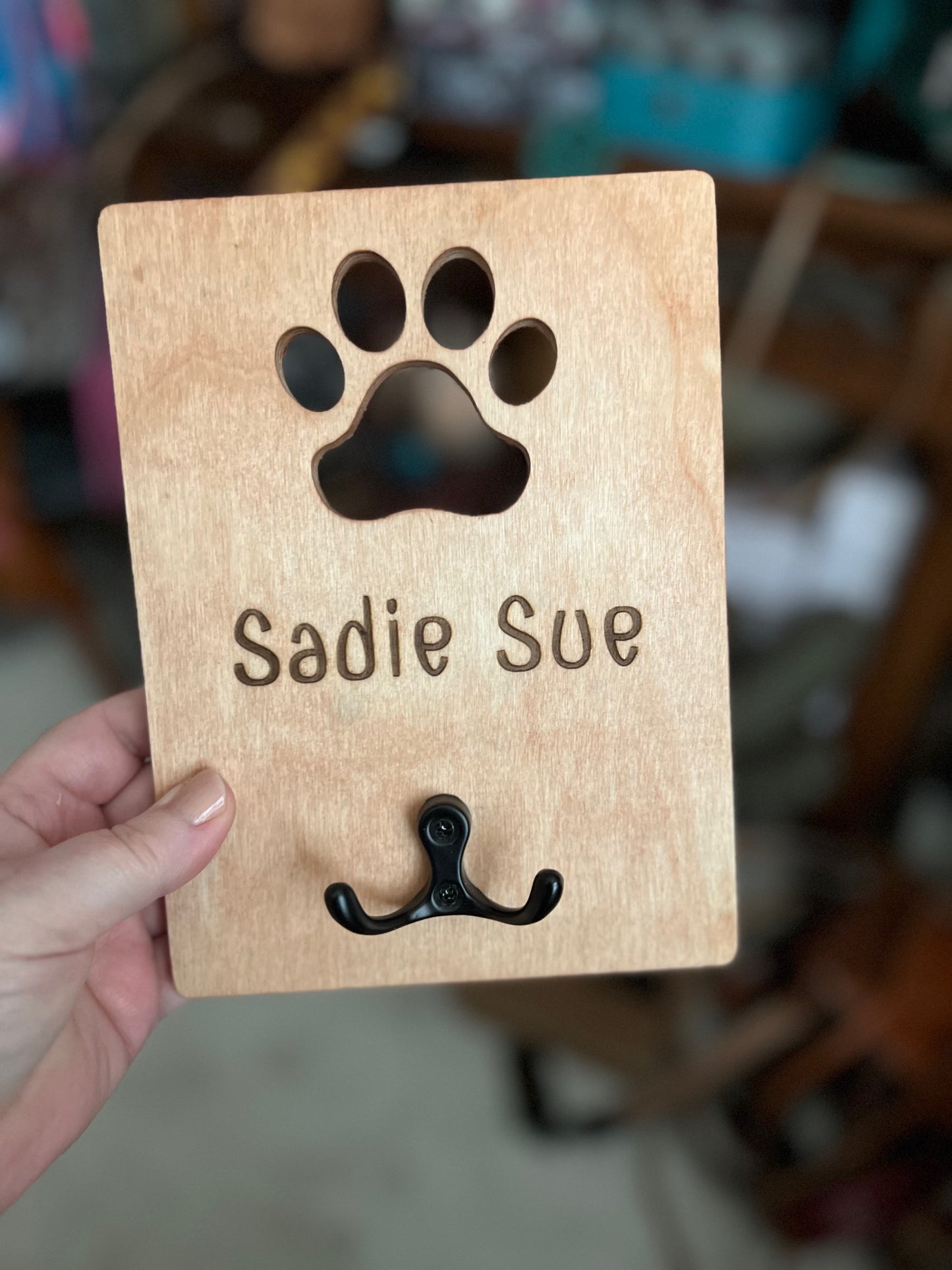 Dog/Cat Leash Hanger - Personalized CedarHill Country Market