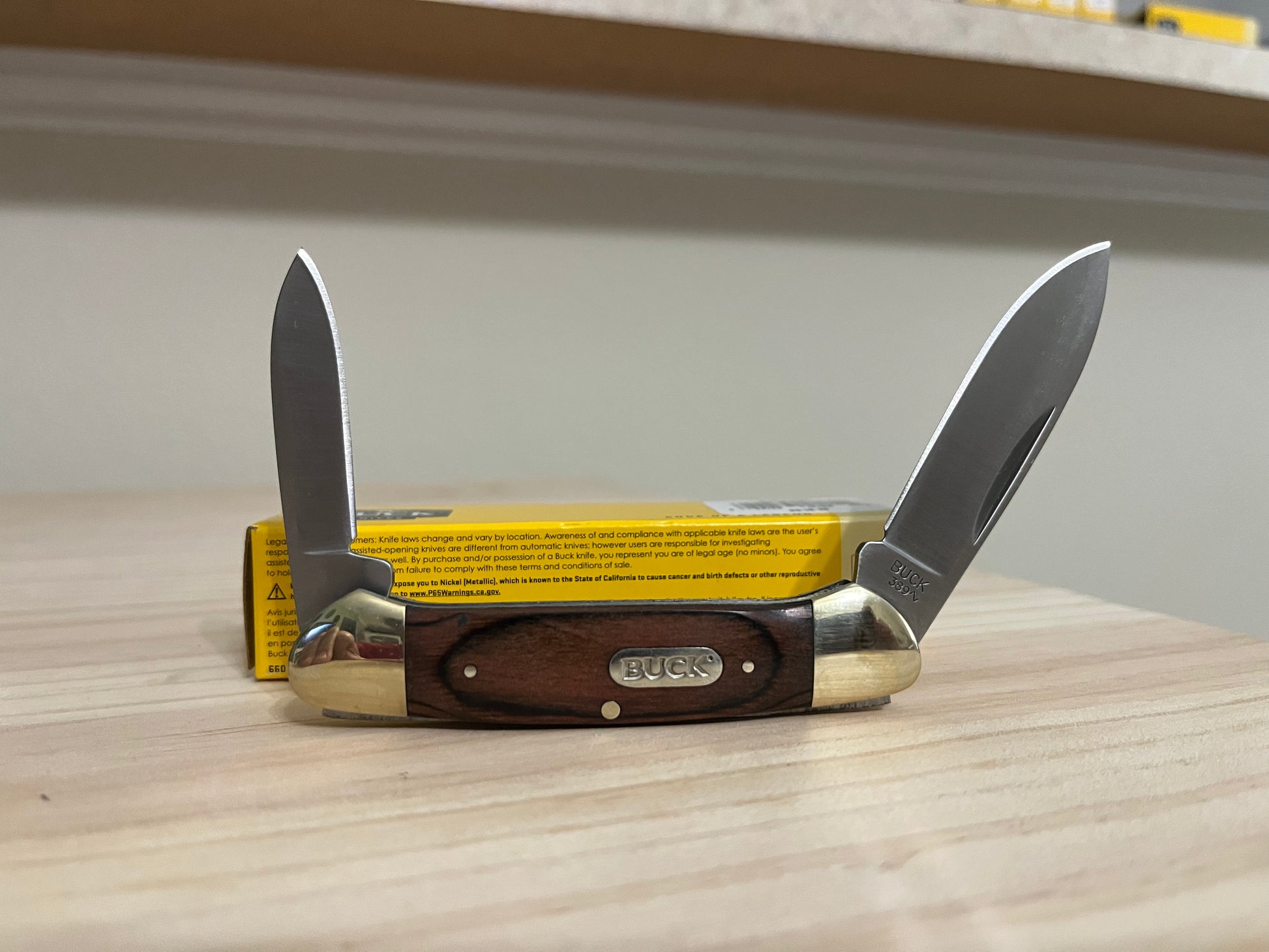 Buck Knife 300 Series "Canoe" Pocket Knife 6003 CedarHill Country Market