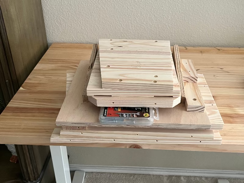 Handcrafted Squirrel Nesting Box - KIT CedarHill Country Market