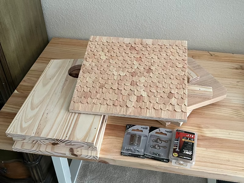 Handcrafted Squirrel Nesting Box - KIT CedarHill Country Market