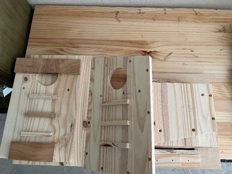 Handcrafted Squirrel Nesting Box - KIT CedarHill Country Market