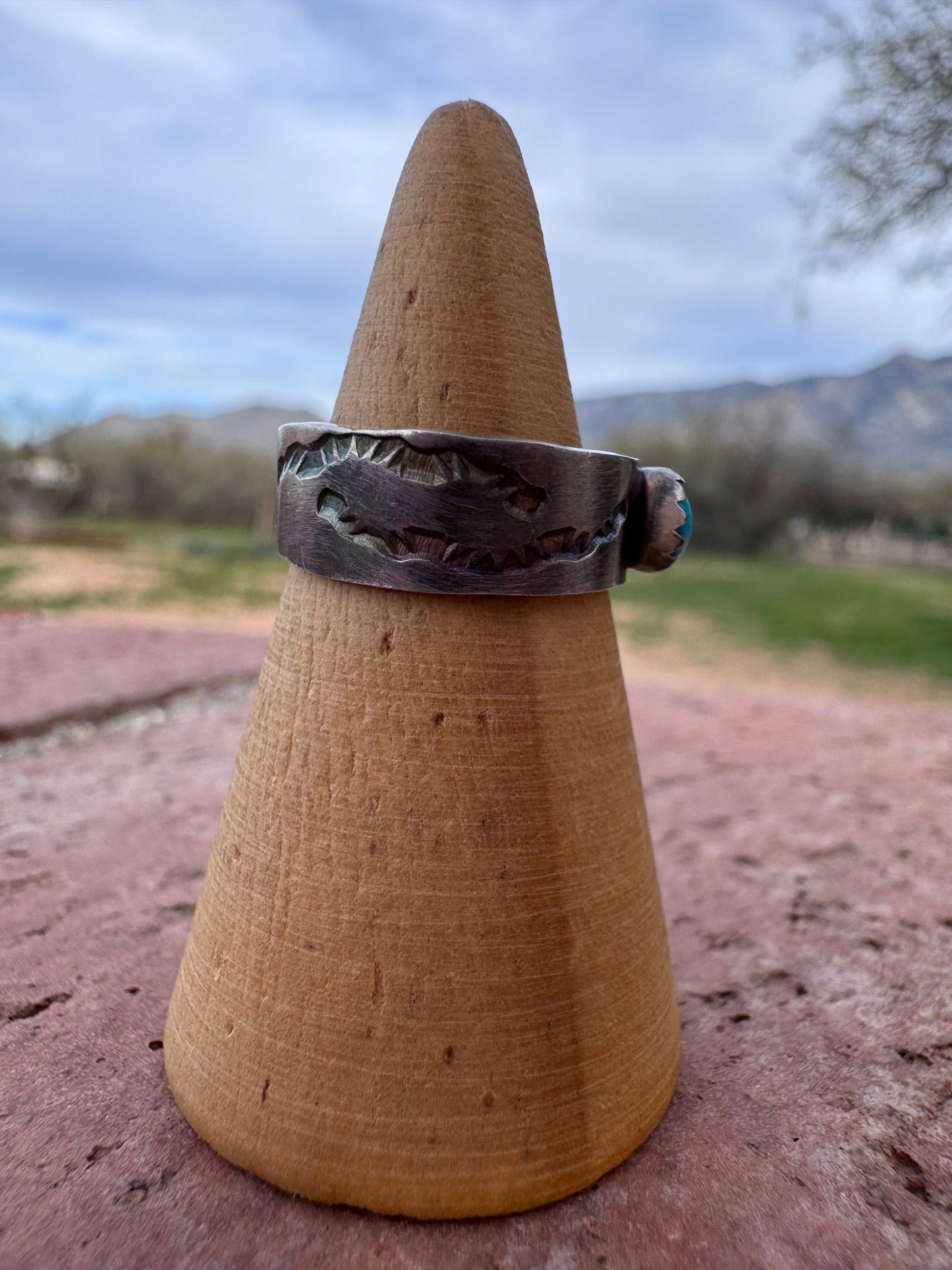 Handcrafted Sterling Silver Kingman Turquoise Band Ring size 5.5 Nizhoni Traders LLC