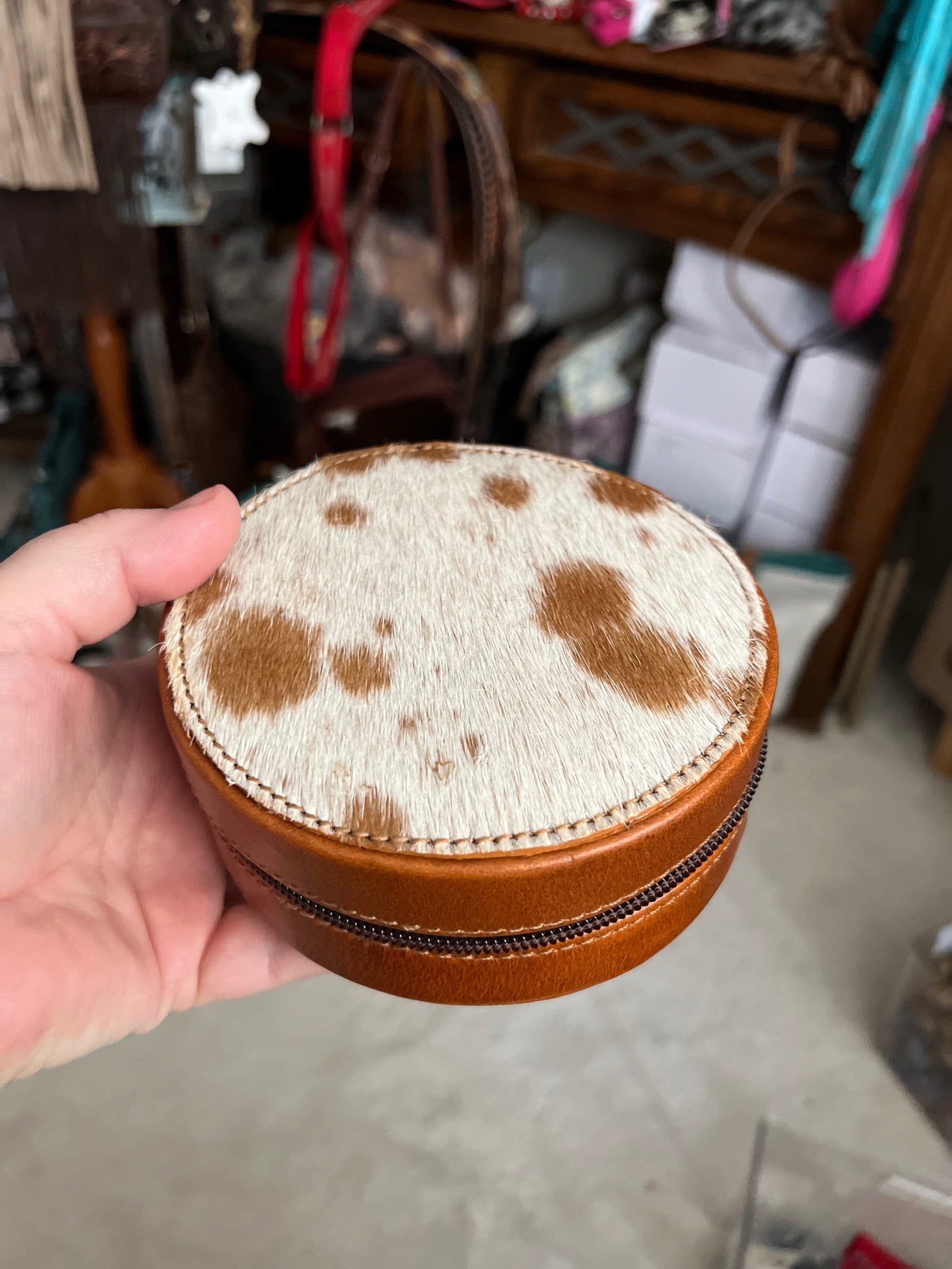 Genuine Leather Hand Cow Hide Round Jewelry Storage with Zipper Closure Cedar Hill Country Market