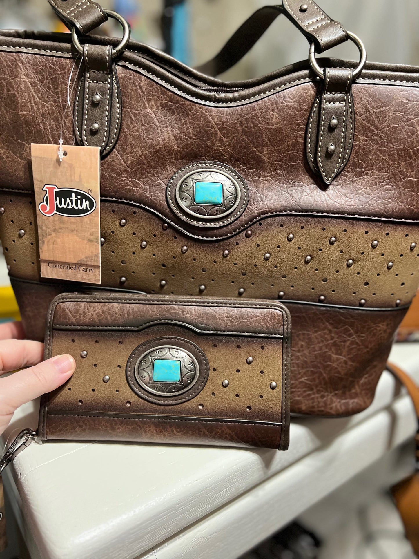 Murdoch Justin Boot Ladies Studs and Concho Handbag with Wallet Combo Cedar Hill Country Market