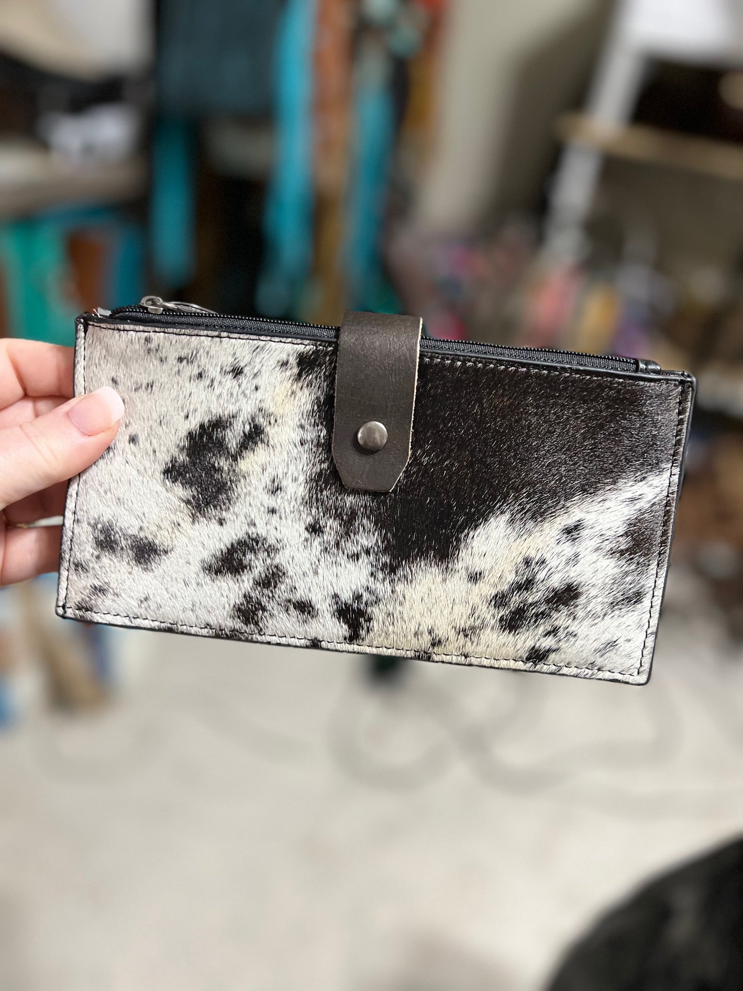 Trinity Ranch Hair-On Cowhide Bi-Fold Wallet/Card Organizer Handbag CedarHill Country Market