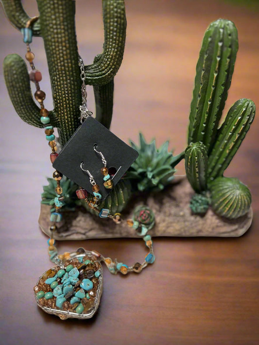 Crushed Stone Heart Necklace and Earrings Cedar Hill Country Market