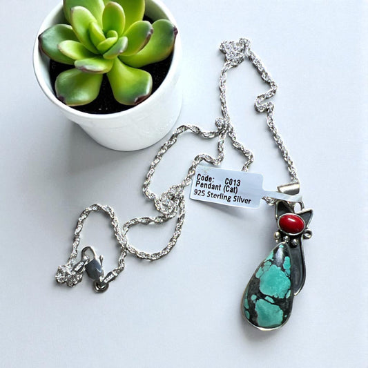 Sterling Silver and Genuine #8 Turquoise and Coral Feline Pendant with Sterling Silver Rope Chain Cedar Hill Country Market