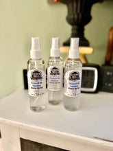 Load image into Gallery viewer, Room Sprays 4oz Cedar Hill Country Market