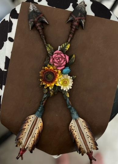 Double Arrow Floral Wall Hanger 13 inch Cedar Hill Country Market