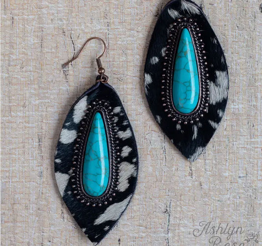 Say Howdy Rain Drop with Center Stone, Black Cowhide CedarHill Country Market