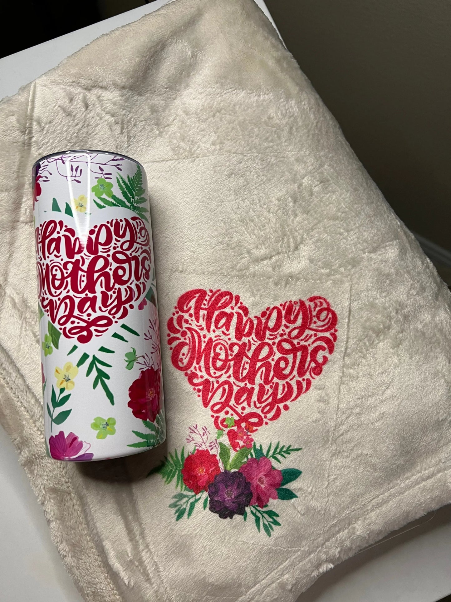 Mother's Day MOM Tumbler and Throw Bundle CedarHill Country Market